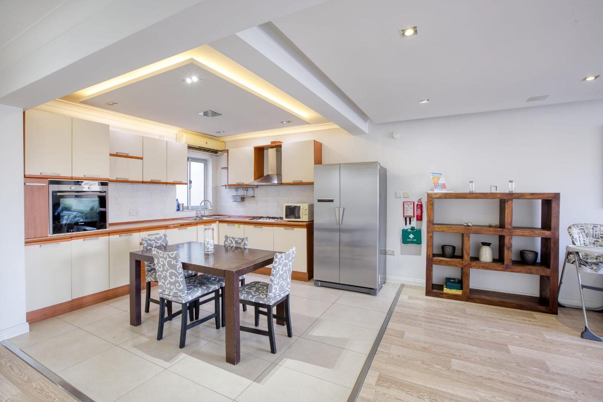 Seafront Apartment-Hosted By Sweetstay Pieta ภายนอก รูปภาพ